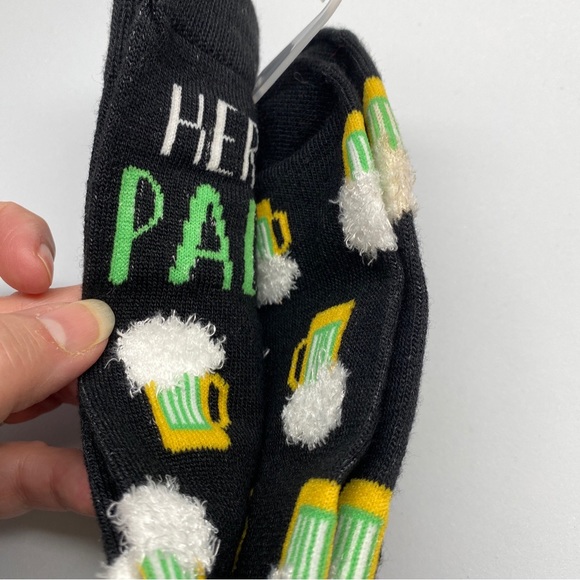 St. Patricks Day Sock  Crew Socks 1 pair Shoe size 4 -10 Beer Mug Green Beer - Picture 6 of 10